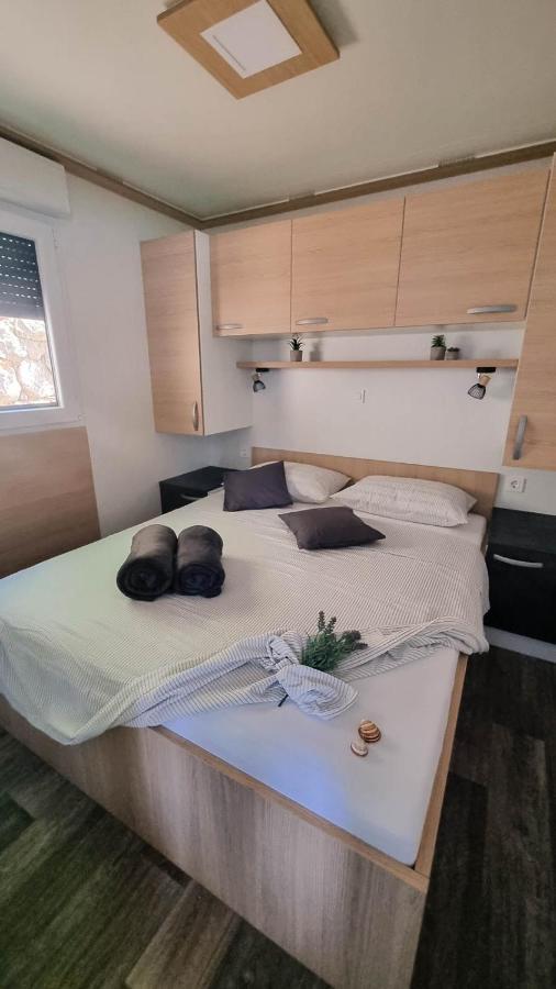 Luxury Mobile Homes Klenovica Buitenkant foto