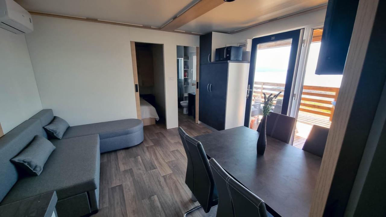 Luxury Mobile Homes Klenovica Buitenkant foto